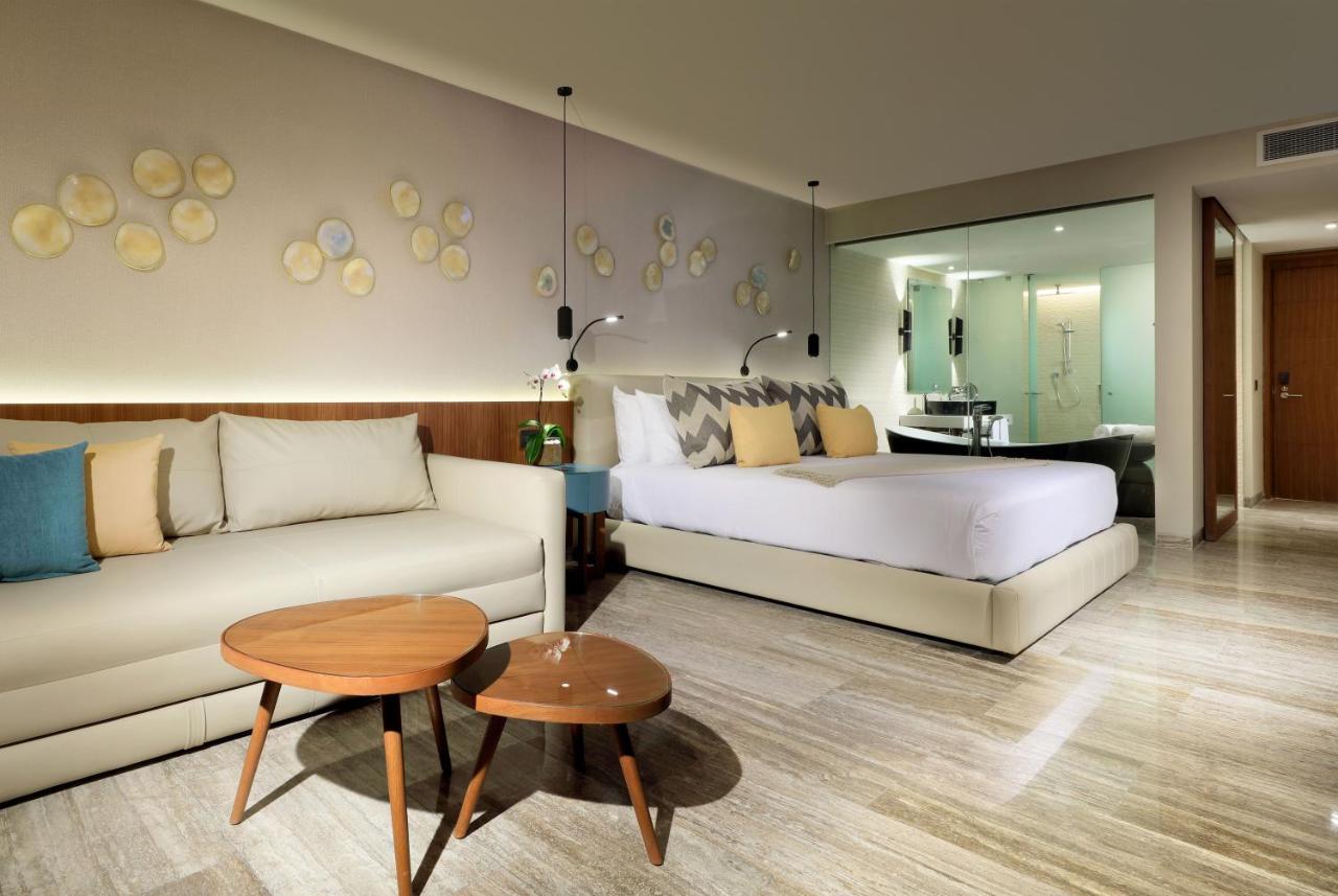 Family Selection At Grand Palladium Select Costa Mujeres Cancun Bagian luar foto